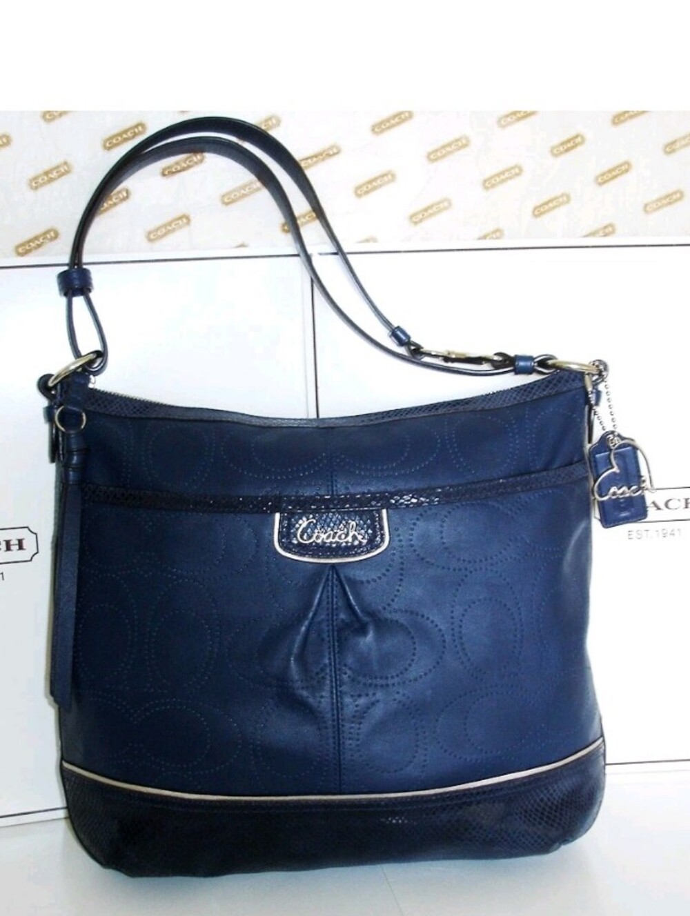 Coach Park Perforated Sig C Leather Duffle Snake Emboss Leather Trim Authentic - Picture 3 of 13
